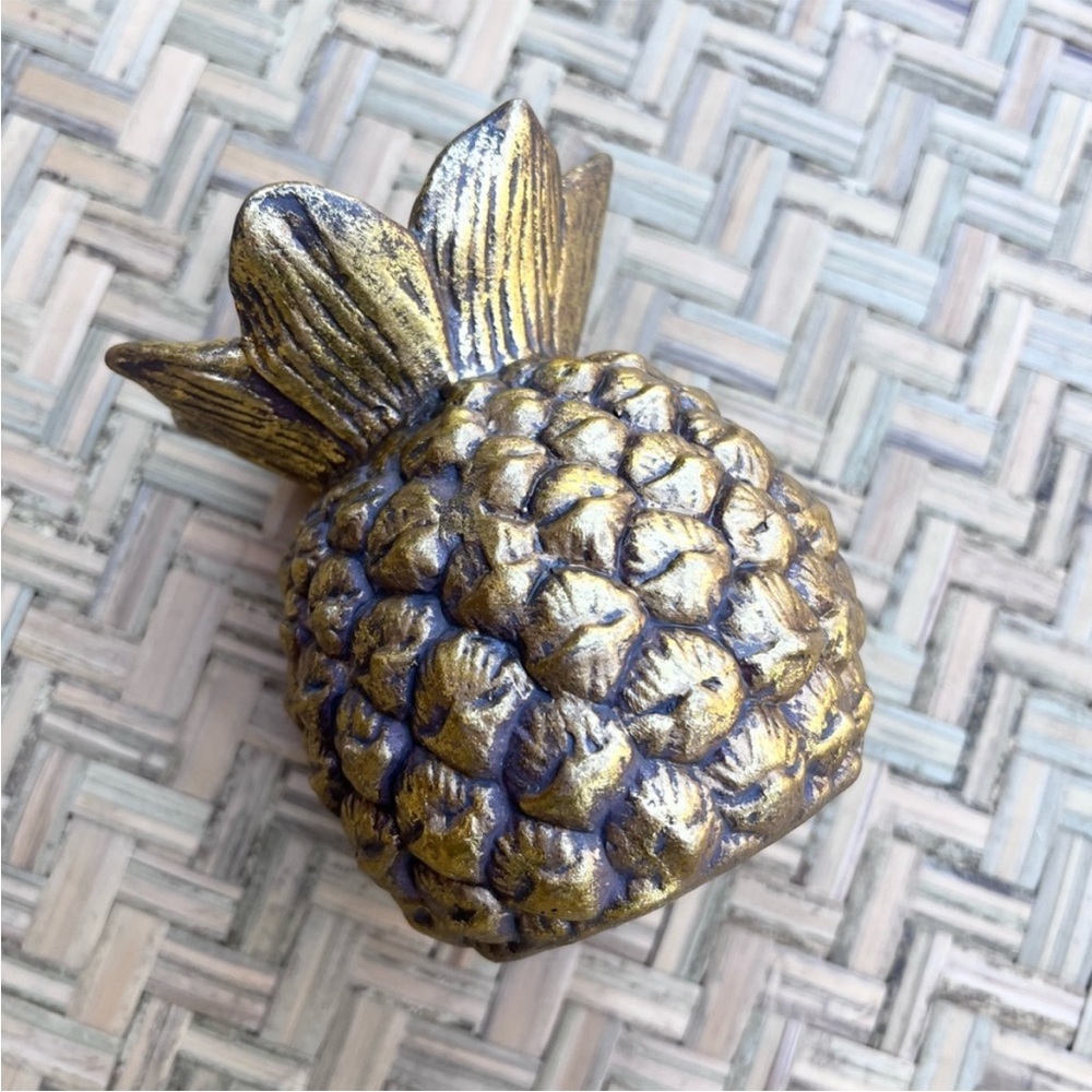 BOHO VIBES‎ GOLD PINEAPPLE TAPERED CANDLE HOLDER